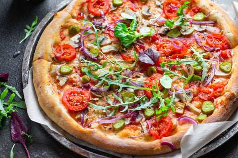 Crispy Vegan Pizza with Delicious Toppings: Must-Try Recipes